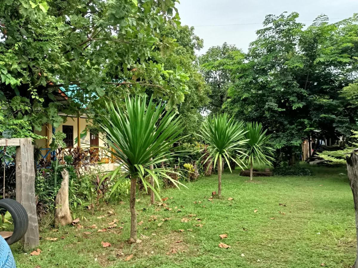 Vongkham Eco Resort Виентиане Екстериор снимка